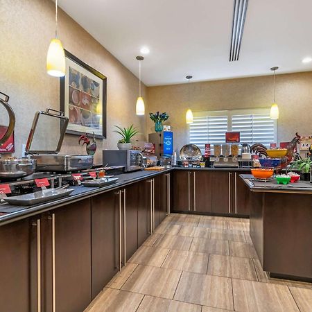 Best Western Plus Lytle Inn&Suites Exterior foto