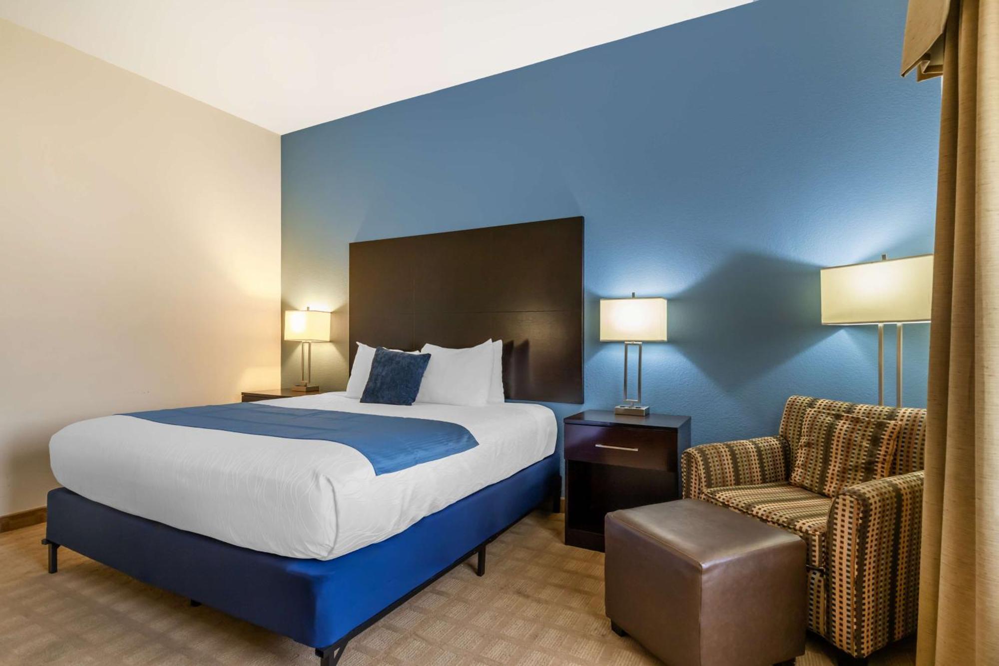 Best Western Plus Lytle Inn&Suites Exterior foto