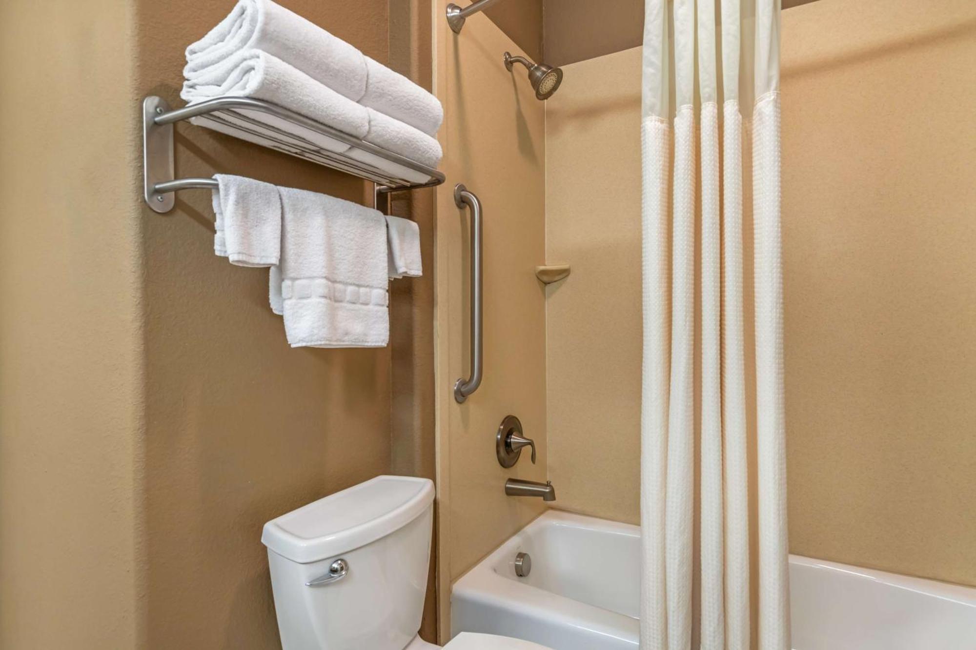 Best Western Plus Lytle Inn&Suites Exterior foto
