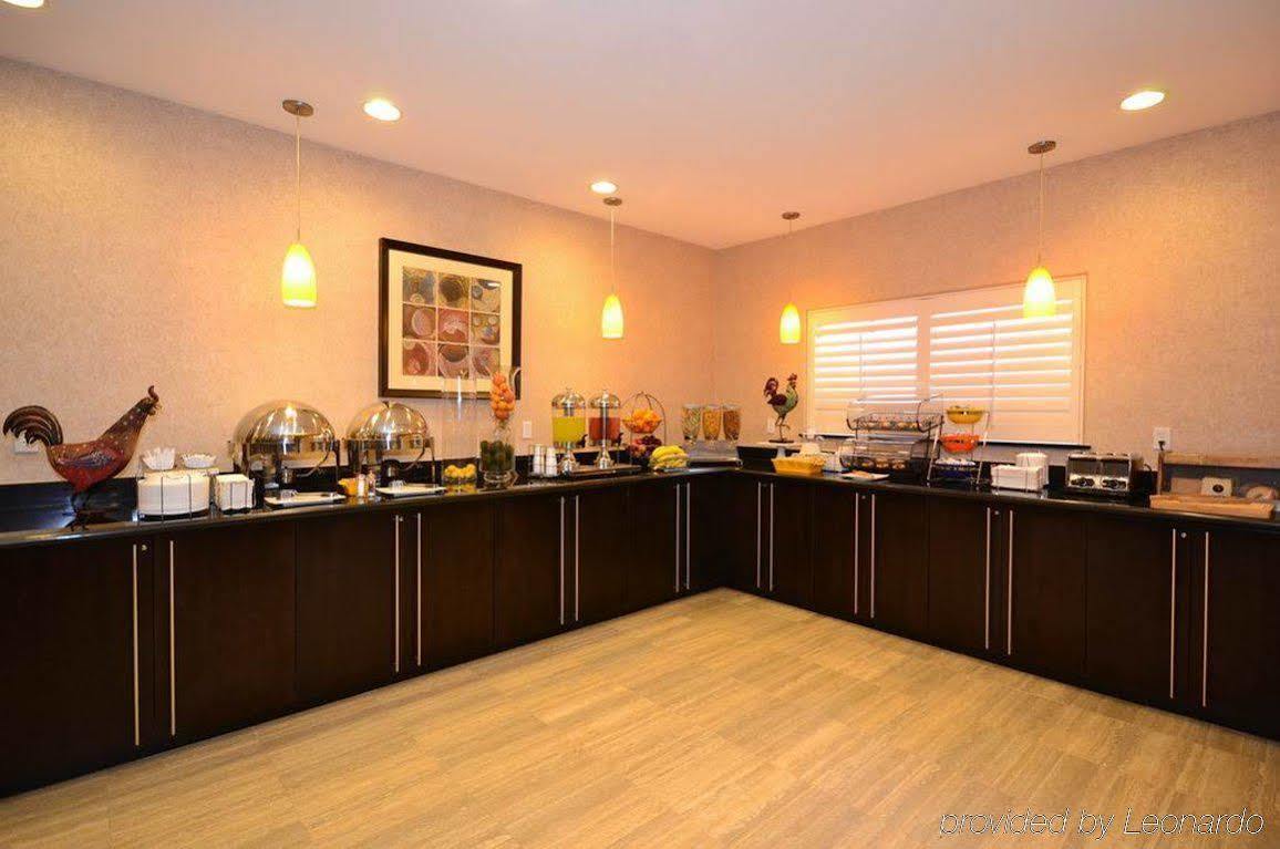 Best Western Plus Lytle Inn&Suites Exterior foto