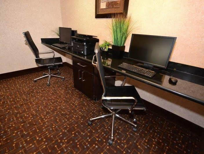 Best Western Plus Lytle Inn&Suites Exterior foto